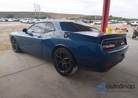 2020 Dodge Challenger Sxt z USA, uszkodzony, nr VIN 2C3CDZAG0LH13392